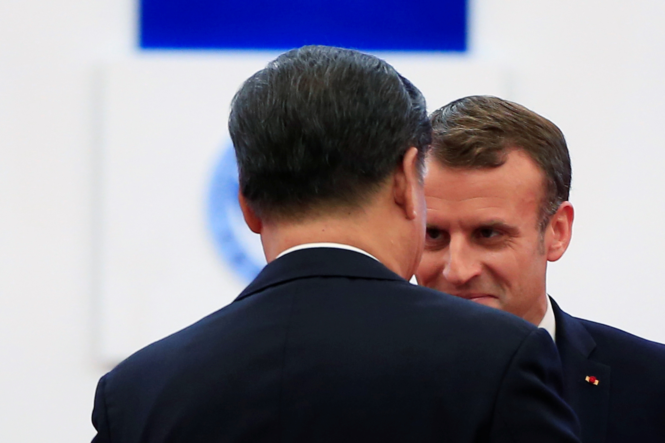 En Chine, Emmanuel Macron déploie des trésors de diplomatie gastronomique pour séduire Xi Jinping