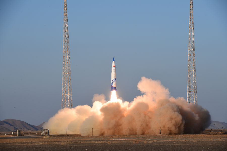 La fusée porteuse suborbitale commerciale, Tansuo-1, décolle du centre de lancement de satellites de Jiuquan, dans le nord-ouest de la Chine, le 25 décembre 2019. (Xinhua/Wang Jiangbo)