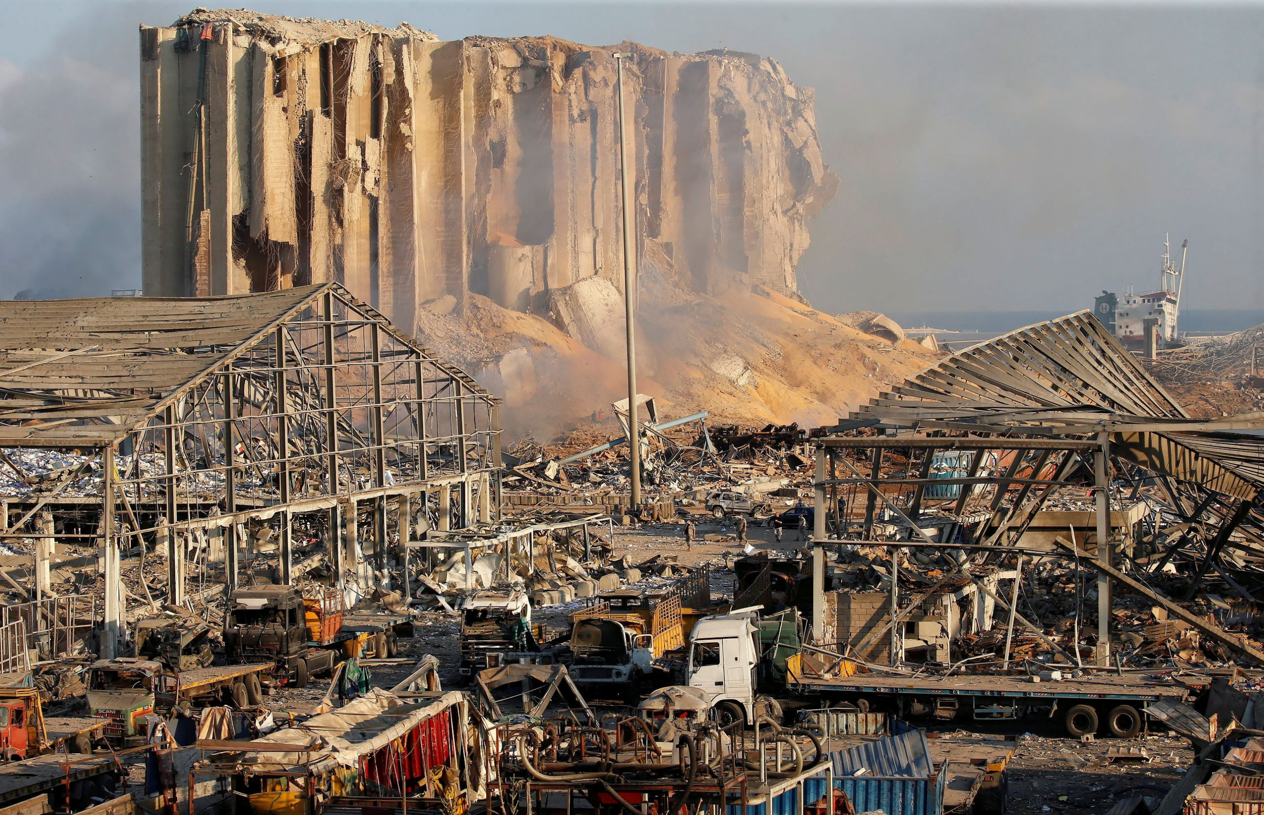 Beyrouth: Lourds soupçons de négligence après l'explosion du port