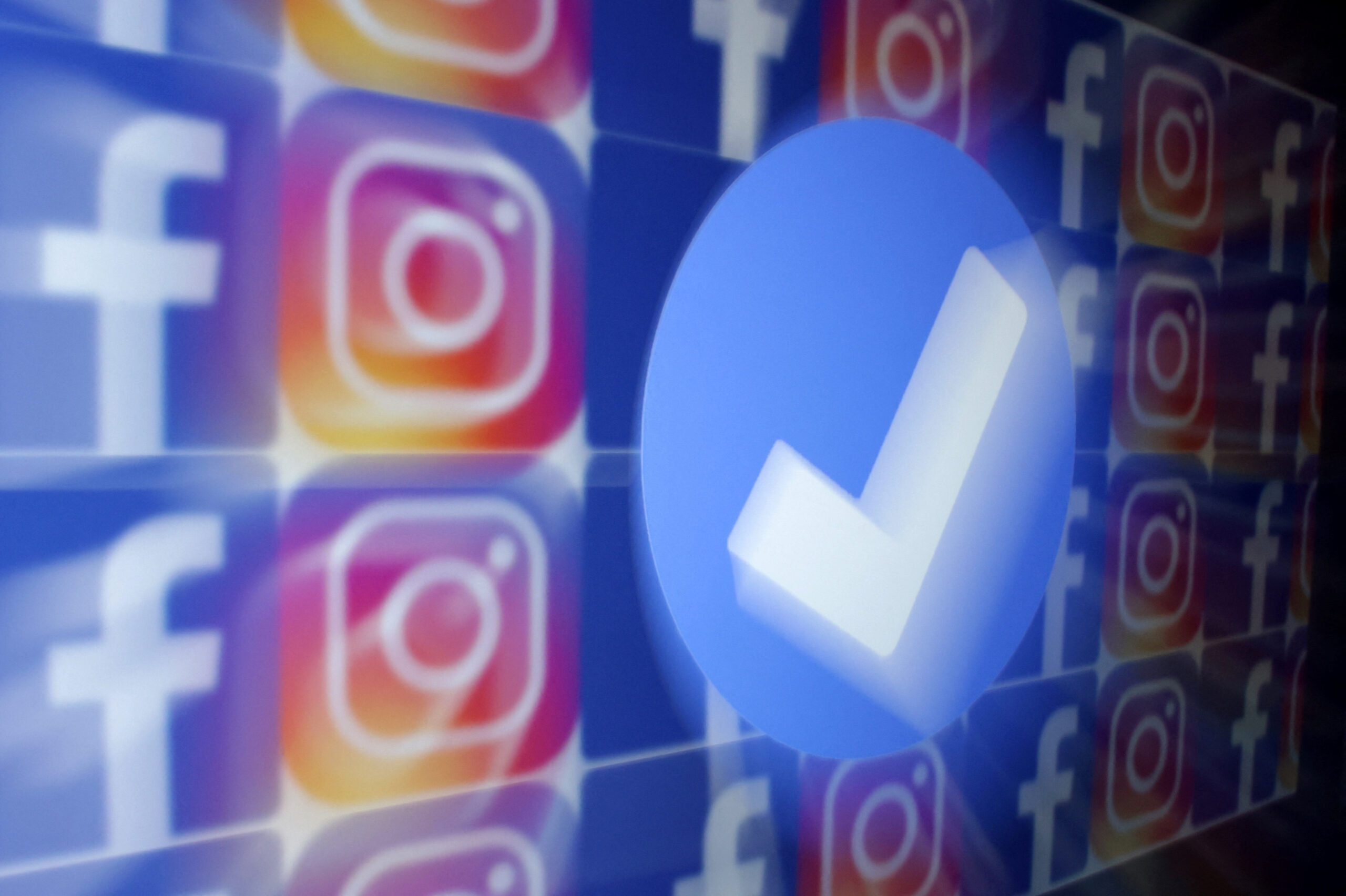 Les logos de Facebook et Instagram. /Illustration partagée le 19 janvier 2023/REUTERS/Dado Ruvic