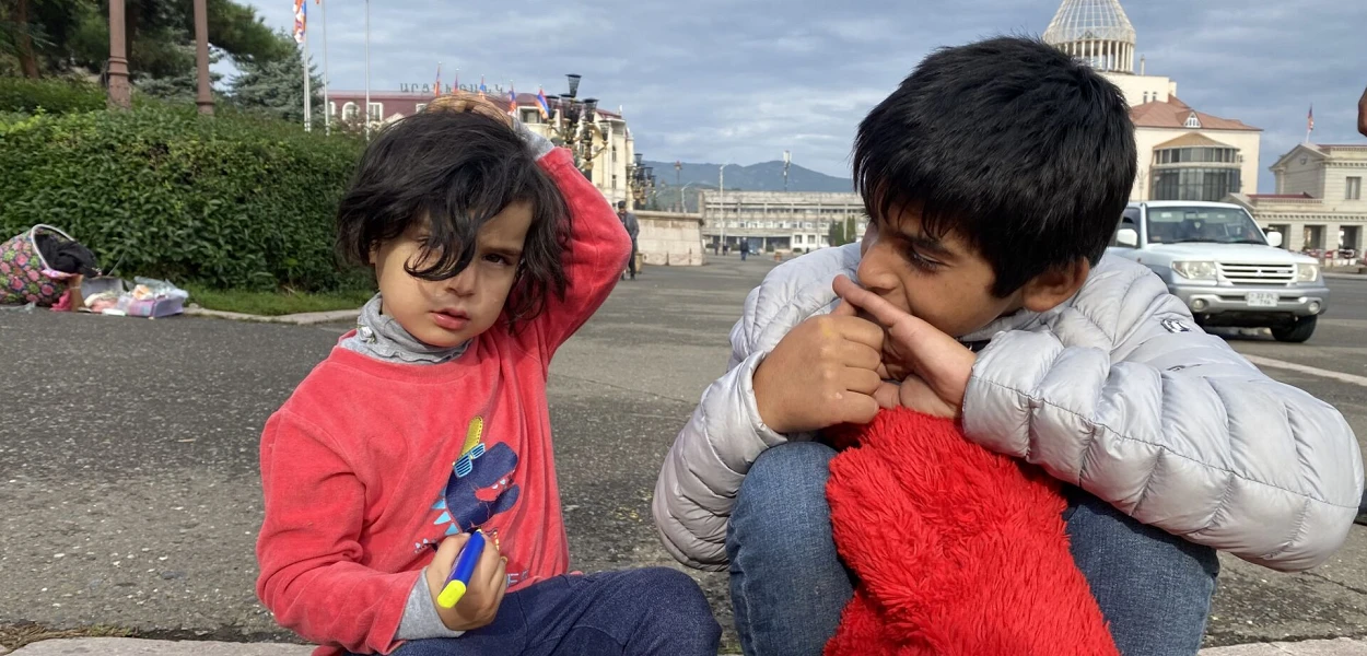 Des enfants sur la place centrale de Stepanakert peu avant l’attaque de l’Azerbaïdjan. csi