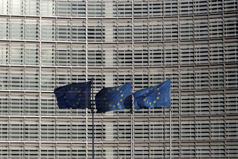 CORONAVIRUS: L'UE MOBILISE UN FONDS D'URGENCE DANS LA COURSE AUX VACCINS