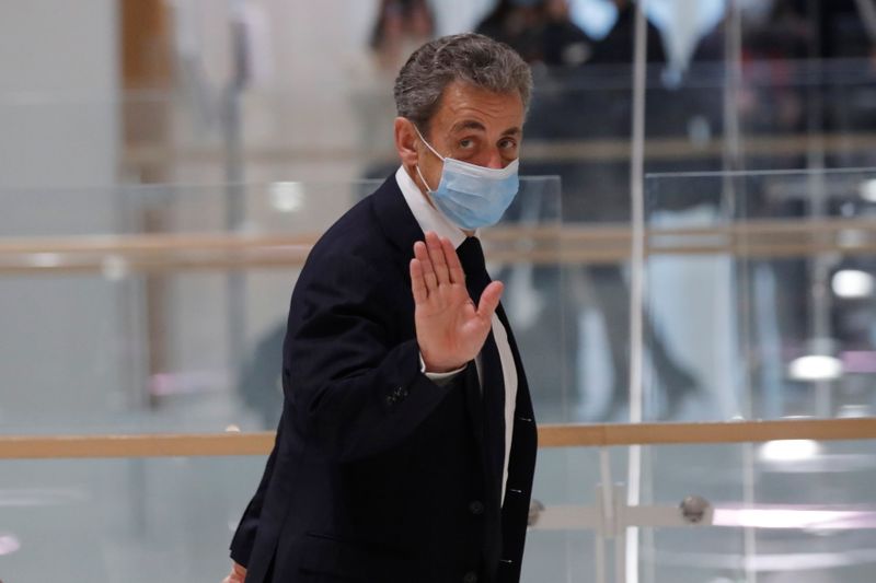 "Affaire des écoutes": Le procès de Nicolas Sarkozy suspendu jusqu'à jeudi