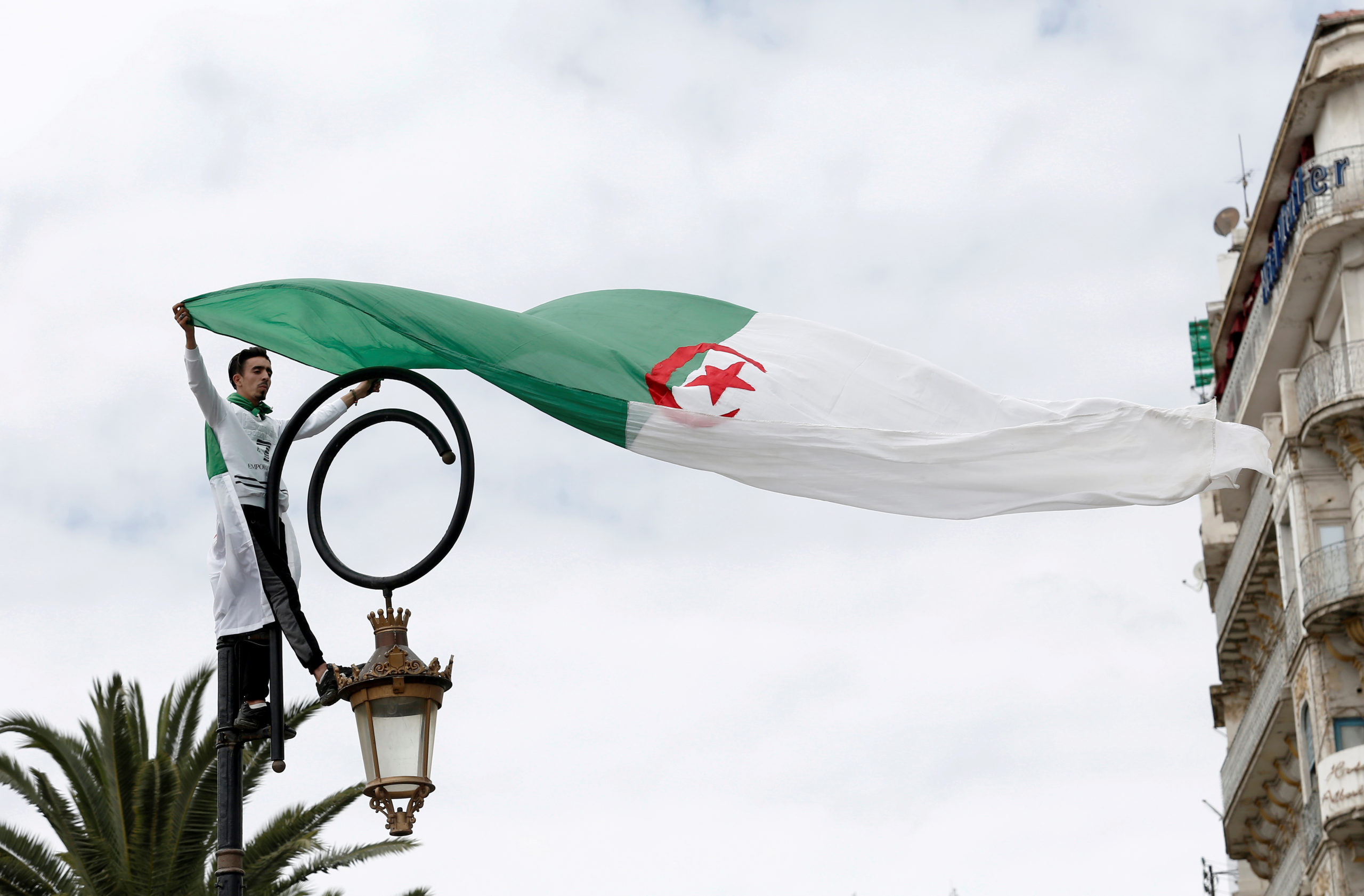 Algérie: Moins d'un électeur sur quatre a participé au référendum