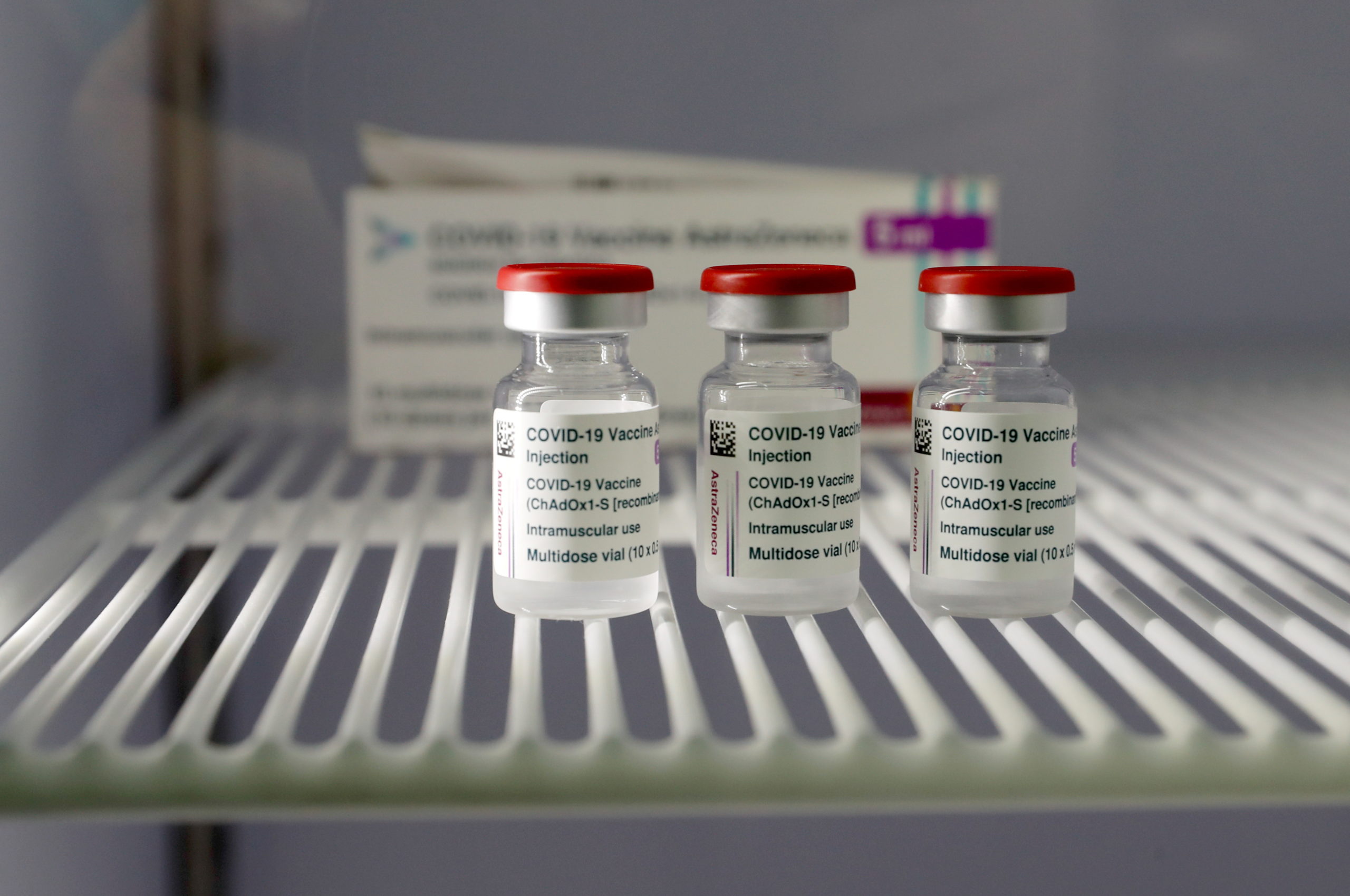 AstraZeneca livrera moins de doses de vaccin que prévu à l'UE au deuxième trimestre