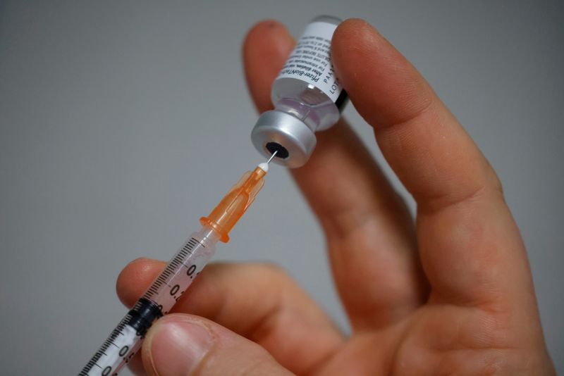 Consentement et consultation : les raisons du retard français sur la vaccination
