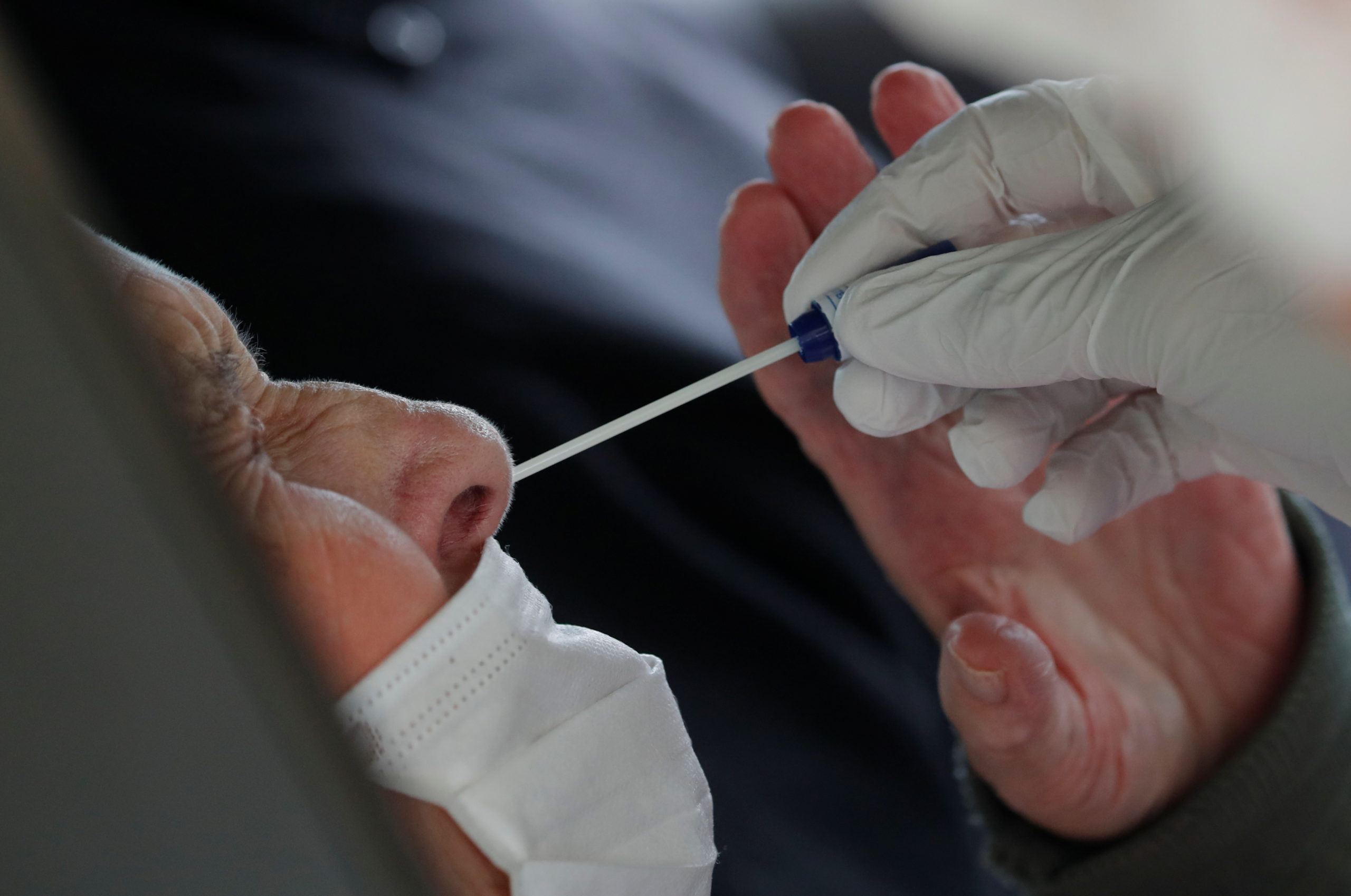 Coronavirus: 14 décès supplémentaires en France, 725 nouveaux cas
