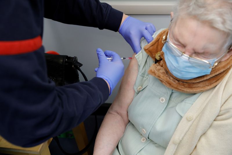 Coronavirus: Environ 1,48 million de vaccinations réalisées en France