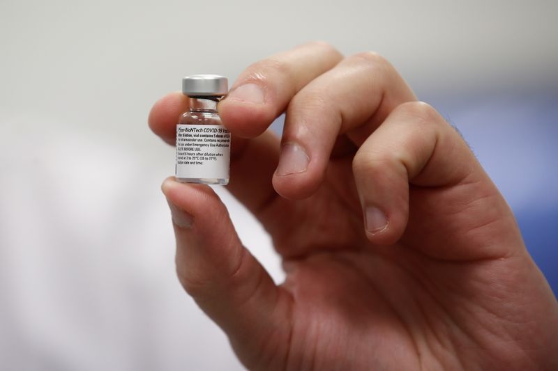 Coronavirus: L'OMS recommande une deuxième dose de vaccin dans les 21-28 jours