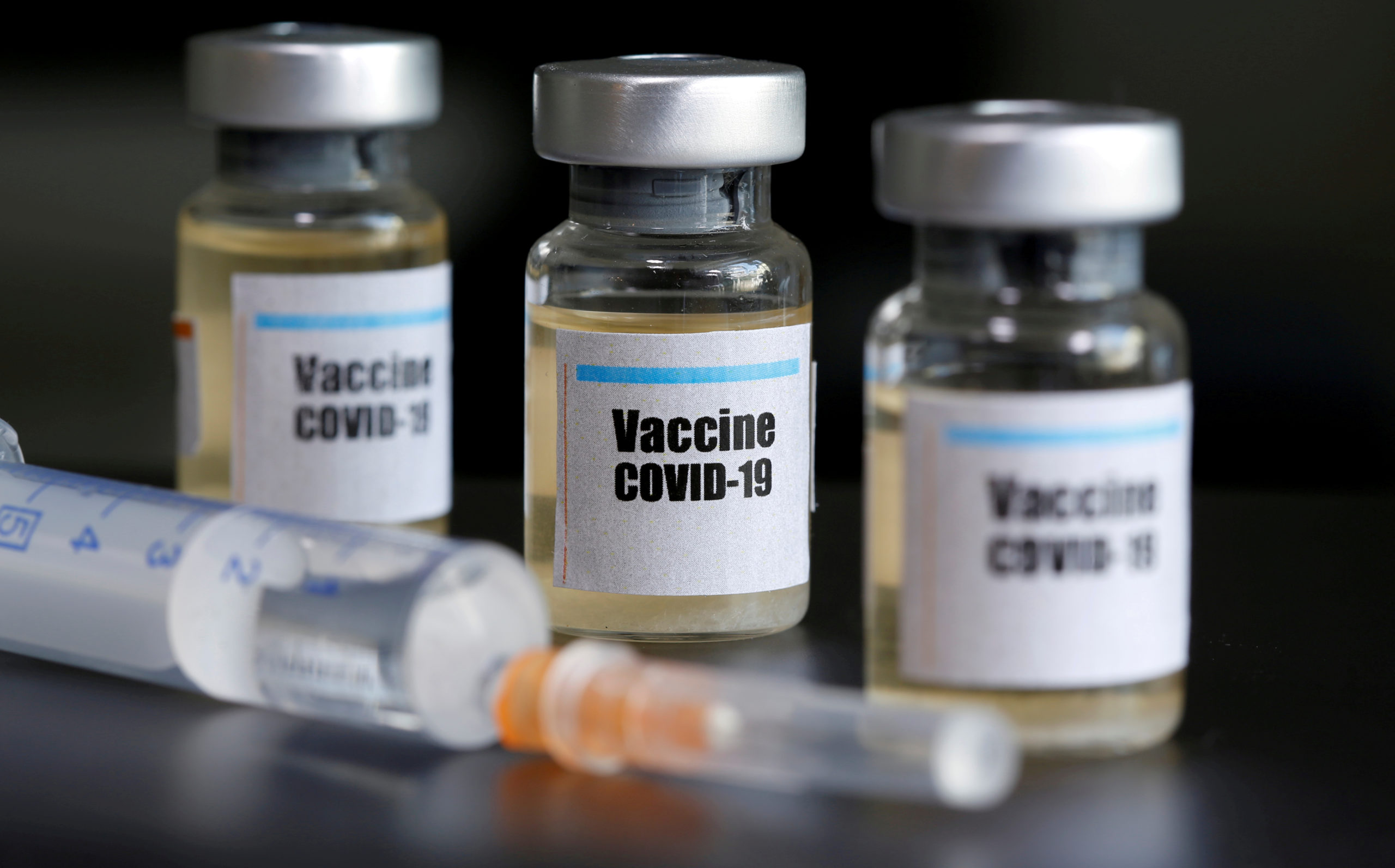 Coronavirus: L'UE veut accroître son stock de vaccins par crainte d'une pénurie