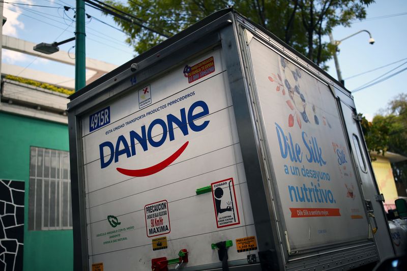 Danone annonce un milliard d'euros d'économies et jusqu'à 2.000 suppressions de postes