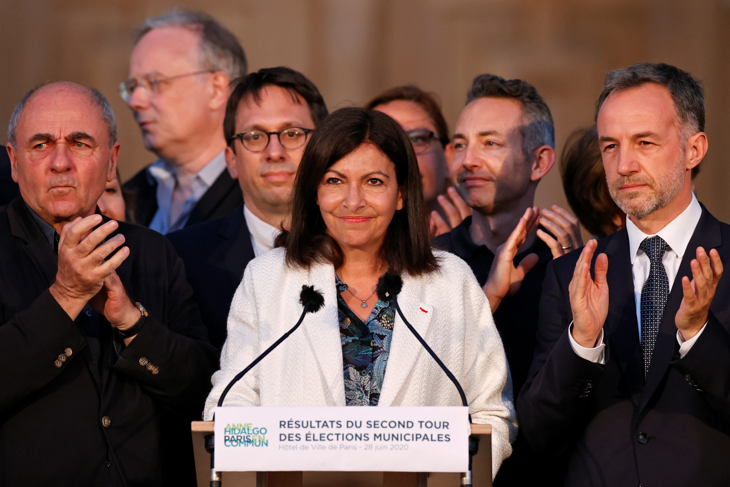 France: Hidalgo serait réélue à Paris avec 50,2% des voix, selon des estimations