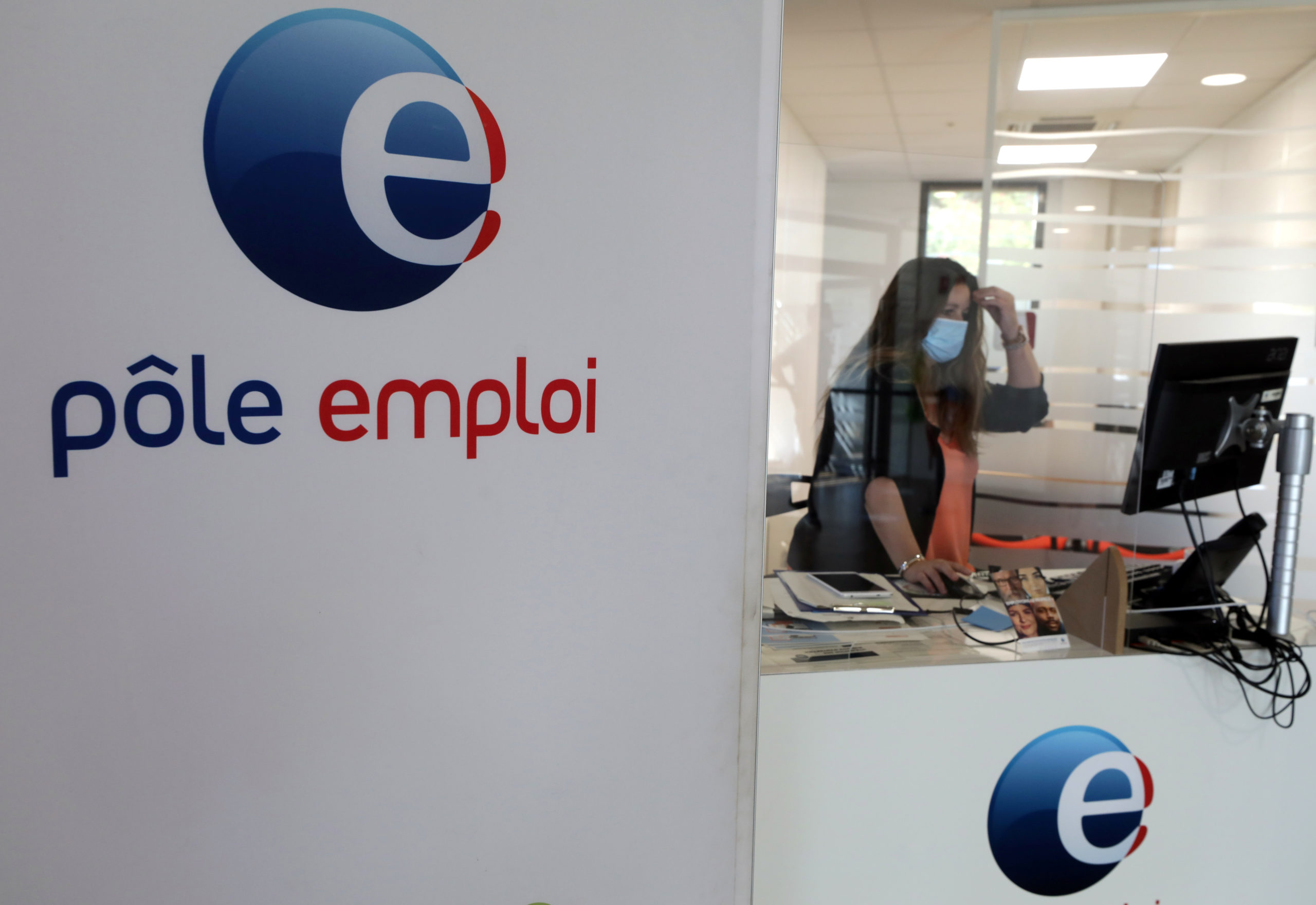 France: Premier reflux du chômage depuis le début de la crise en mars