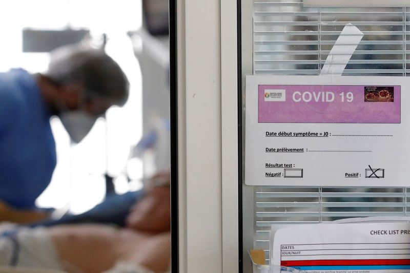 France: Quatre décès et 4.500 cas de coronavirus à l'AP-HP