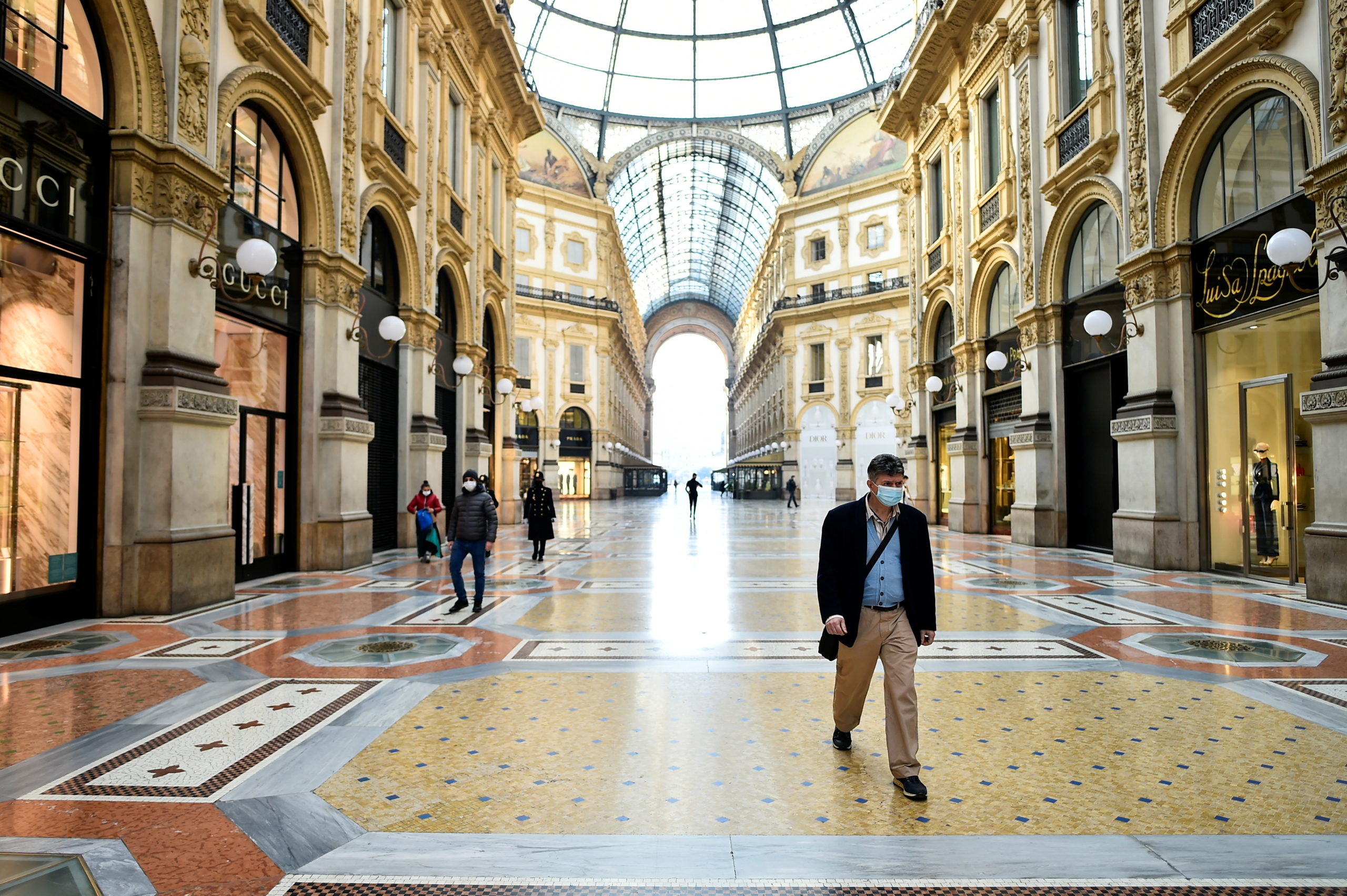 La moitié de l'Italie reconfinée dès lundi