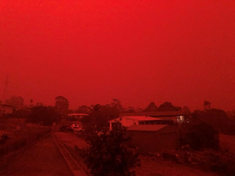 Les feux de brousse ravagent le sud-est de l'Australie, deux victimes de plus