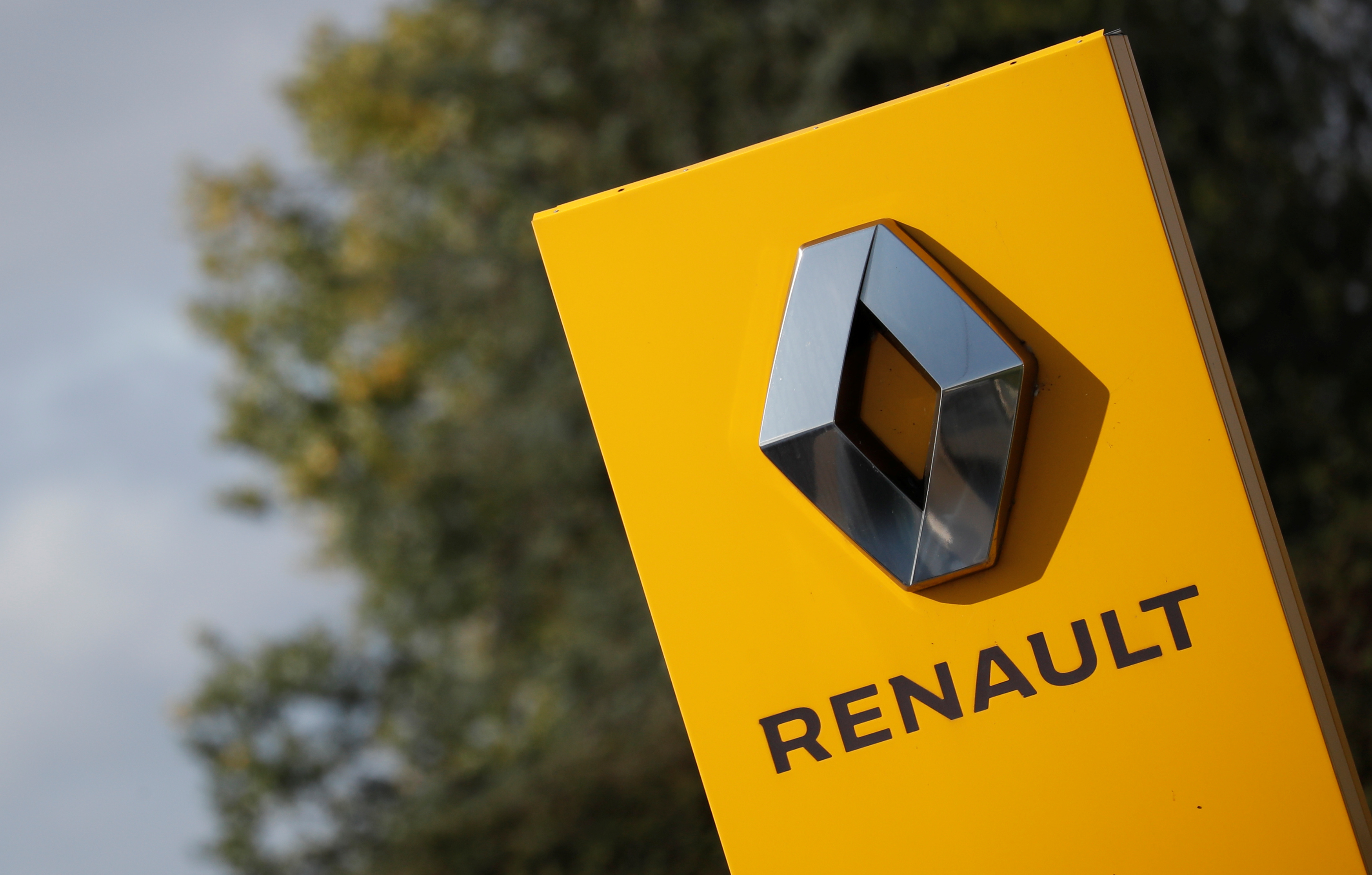Les syndicats de Renault voteront "non" au plan d'économies, rapporte Le Figaro