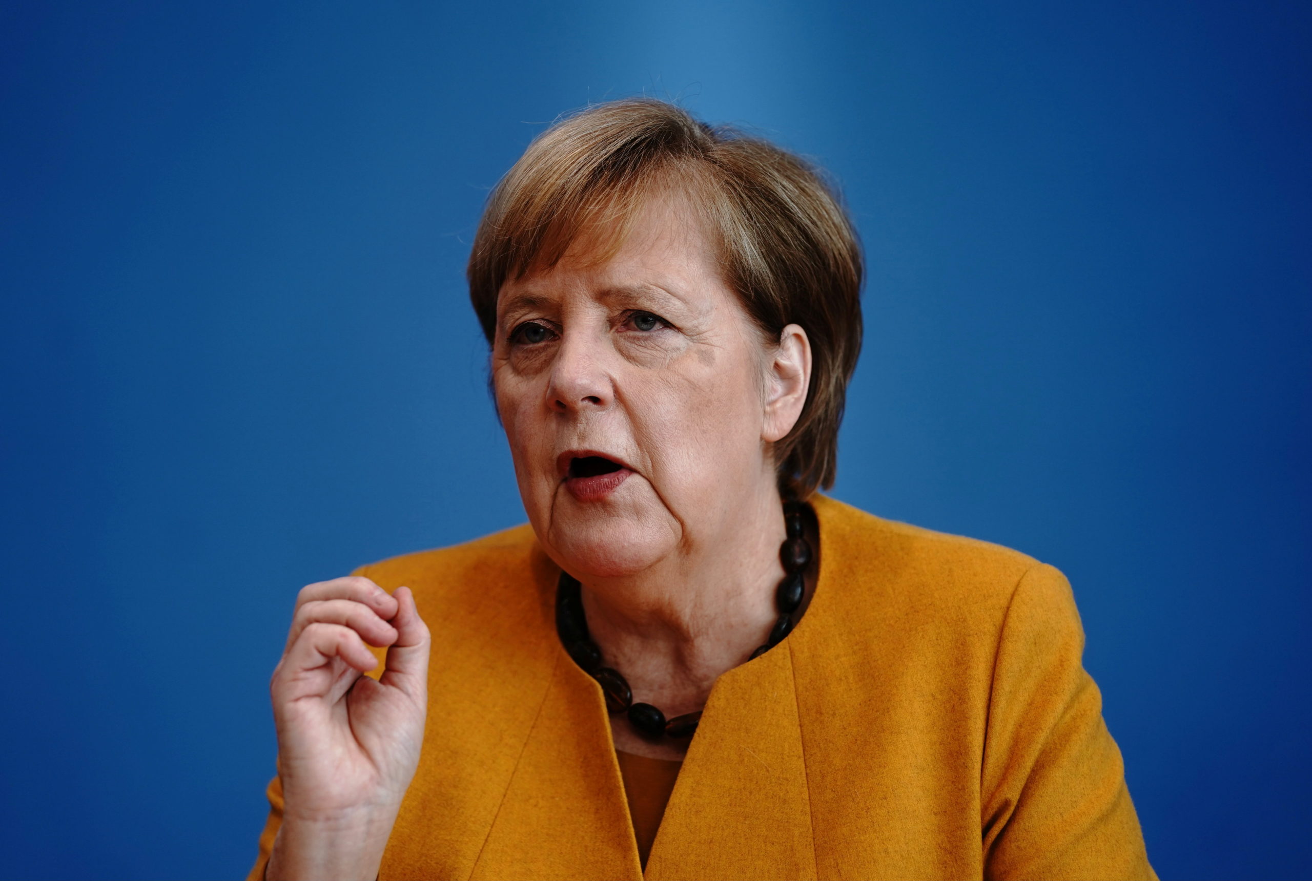 L'Allemagne entre à son tour en reconfinement partiel, Merkel en appelle à la responsabilité de tous