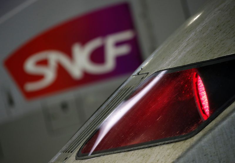 SNCF: L'Etat apporte à la SNCF 4,05 milliards d'euros d'argent frais