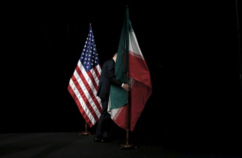 Trump menace l'Iran d'une riposte "disproportionnée" en cas d'attaque anti-US