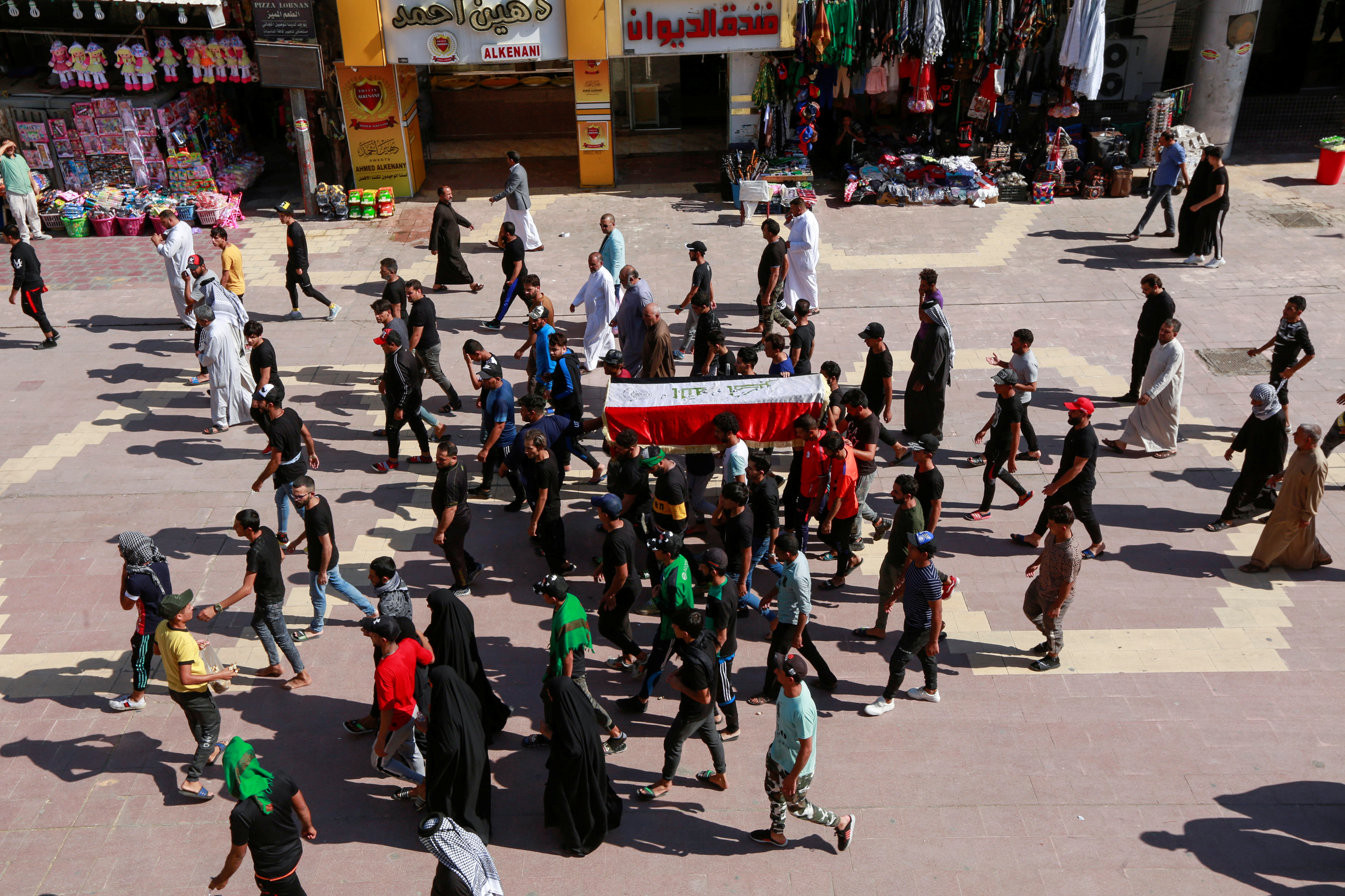 Irak : Les forces de sécurité tuent un manifestant