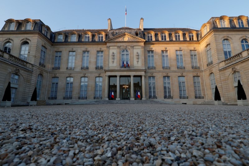 Le Palais de L'Élysée. Un sommet au "format Normandie" réunissant la France, l'Allemagne, la Russie et l'Ukraine se tiendra le 9 décembre à Paris, a annoncé vendredi la présidence française. /Photo d'archives/REUTERS/Philippe Wojazer