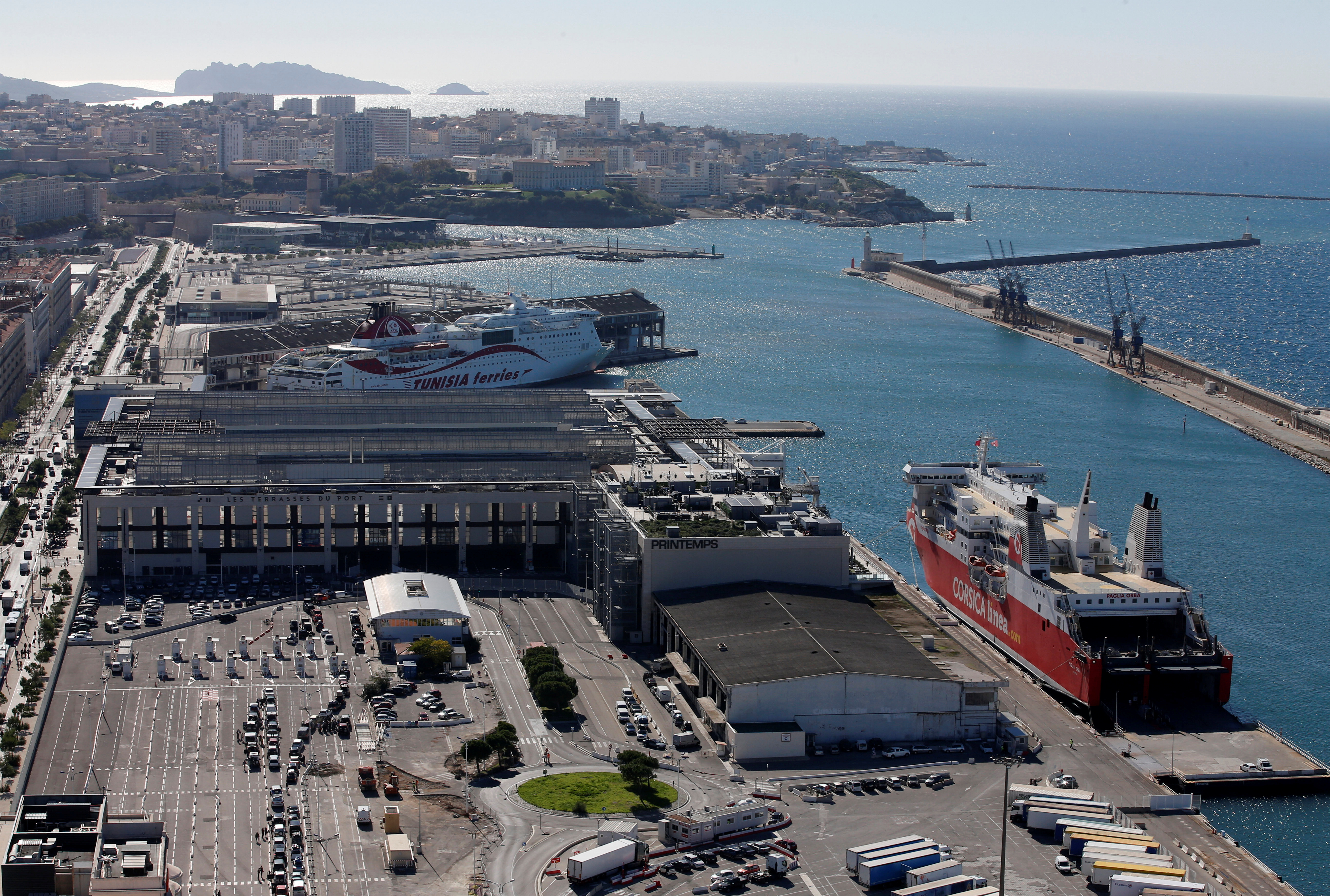 Une "Charte bleue" pour des croisières moins polluantes