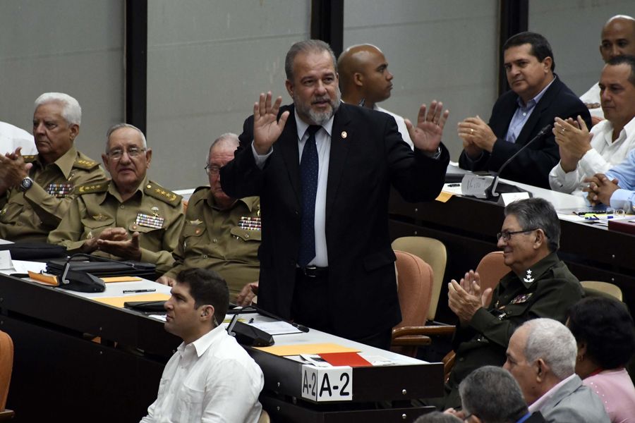 Manuel Marrero, le nouveau Premier ministre cubain (au centre), assiste le 21 décembre 2019 à une session de l'Assemblée nationale du pouvoir populaire au Palais des congrès de La Havane, la capitale de Cuba. (Xinhua/Joaquin Hernandez)