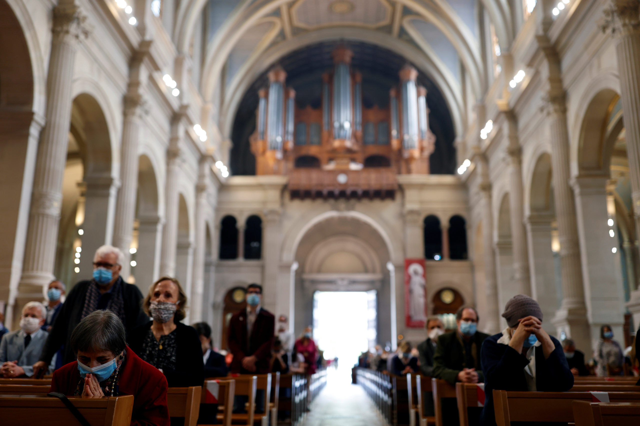 Cultes en France: Le conseil d'Etat demande de revoir la jauge de 30 personnes