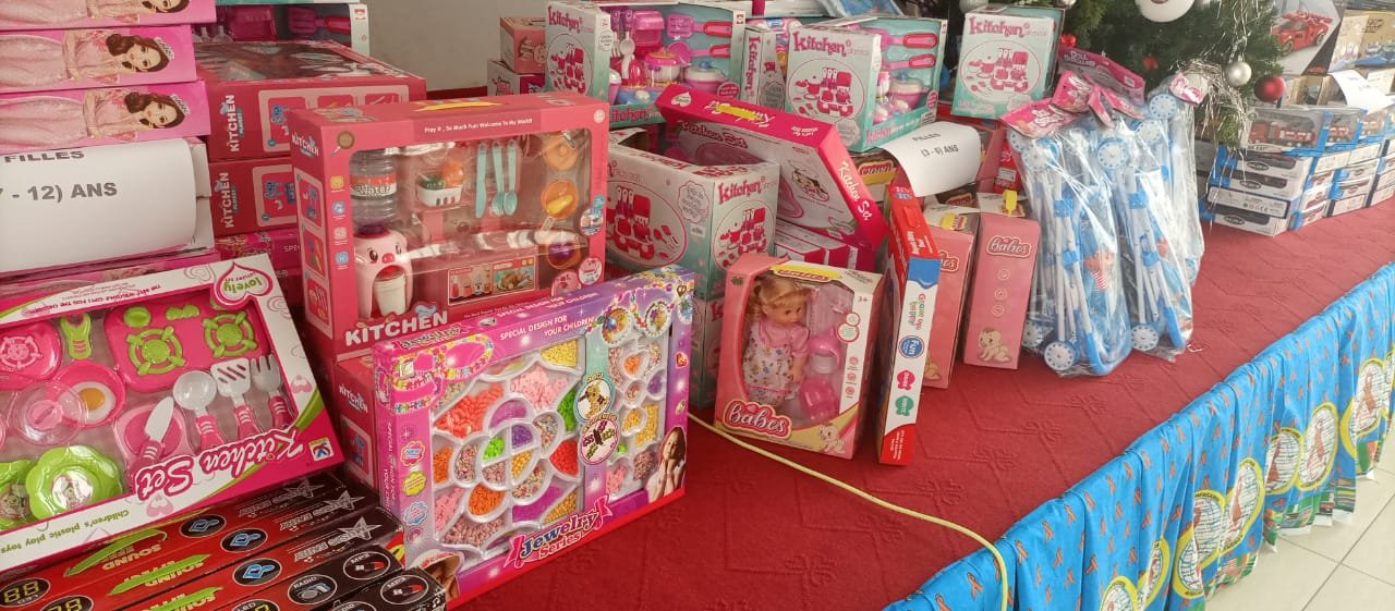 Cameroun : la Mairie de Douala 2ème au chevet de plus de 300 enfants vulnérables pour commémorer la Noël