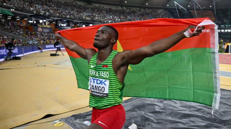 L'étalon volant Hugues Fabrice Zango détenteur du record mondial du triple saut en salle.