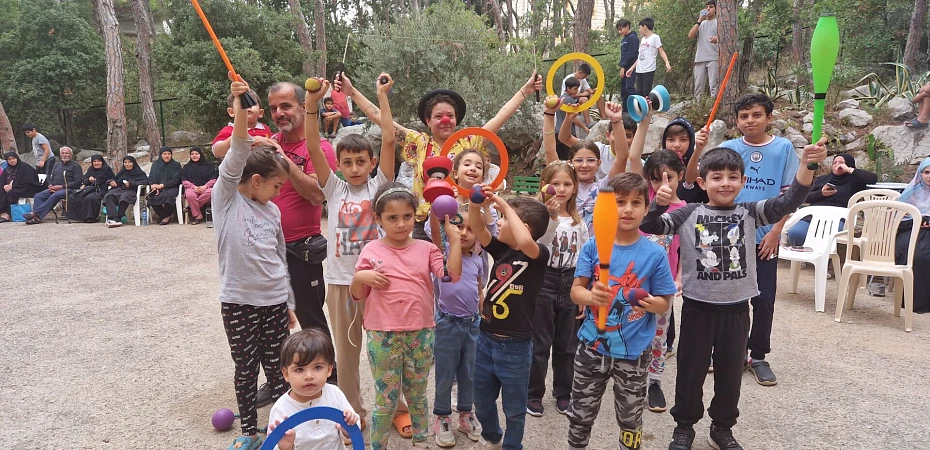 Des moments de soulagement pour les parents et les enfants : une école de cirque soutenue par CSI dans le district de Metn. mad