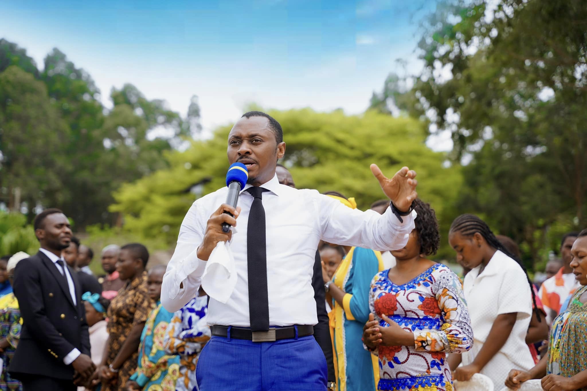 Ferdinand Ekane. Pasteur de l'église RHEMA au Cameroun. Crédit photo: Page Facebook d'Ekane Ferdinand