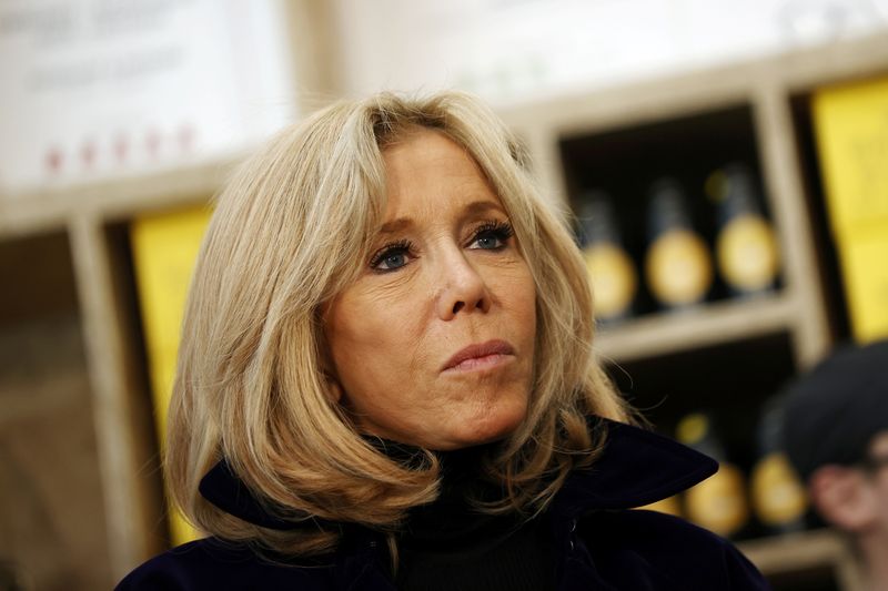 Brigitte Macron positive au COVID-19 la veille de Noël