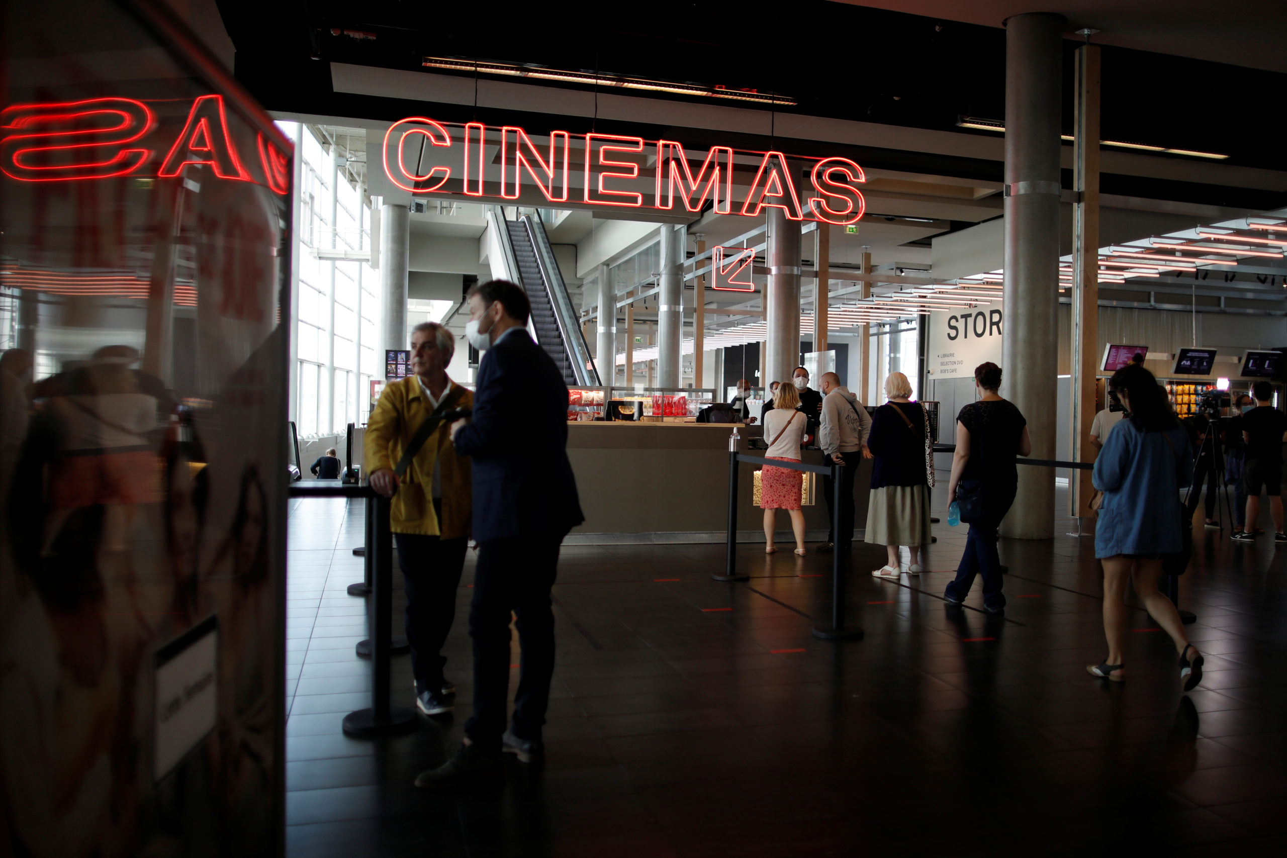 Cinémas et piscines donnent le coup d'envoi de la troisième phase de déconfinement