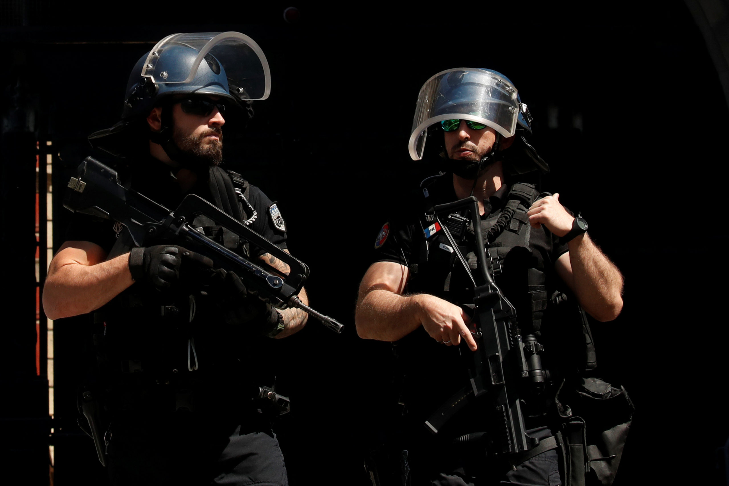 Cinq gardes à vue après les affrontements à Dijon