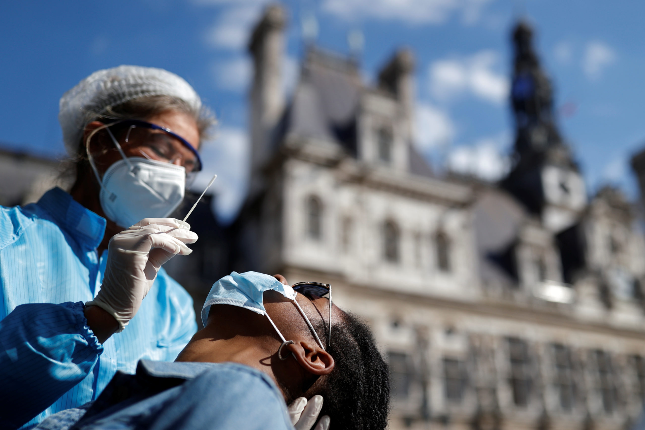 Coronavirus: Plus de 7.000 nouvelles contaminations en France