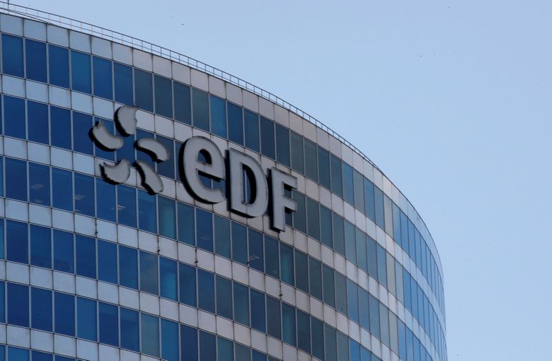 Députés et sénateurs PS proposent un référendum contre le "démantèlement" d'EDF