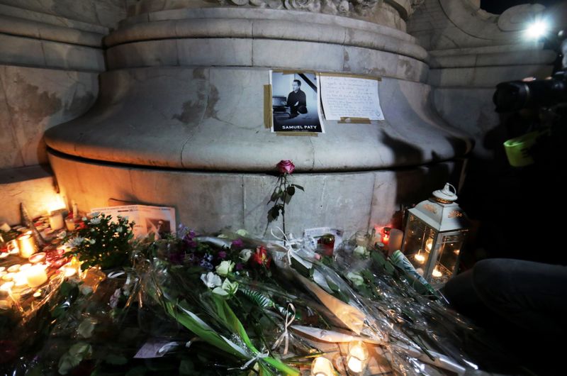 France: Sept interpellations dans l'enquête sur l'assassinat de Samuel Paty