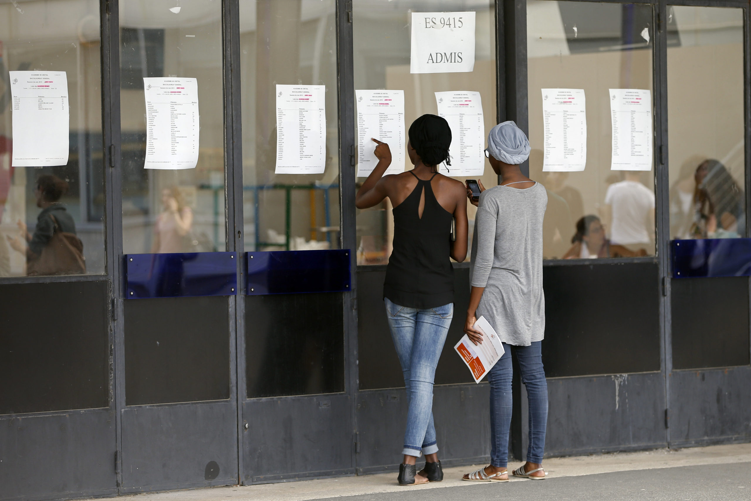 France: Taux de réussite de 91,5% au bac, contre 77,8% en 2019