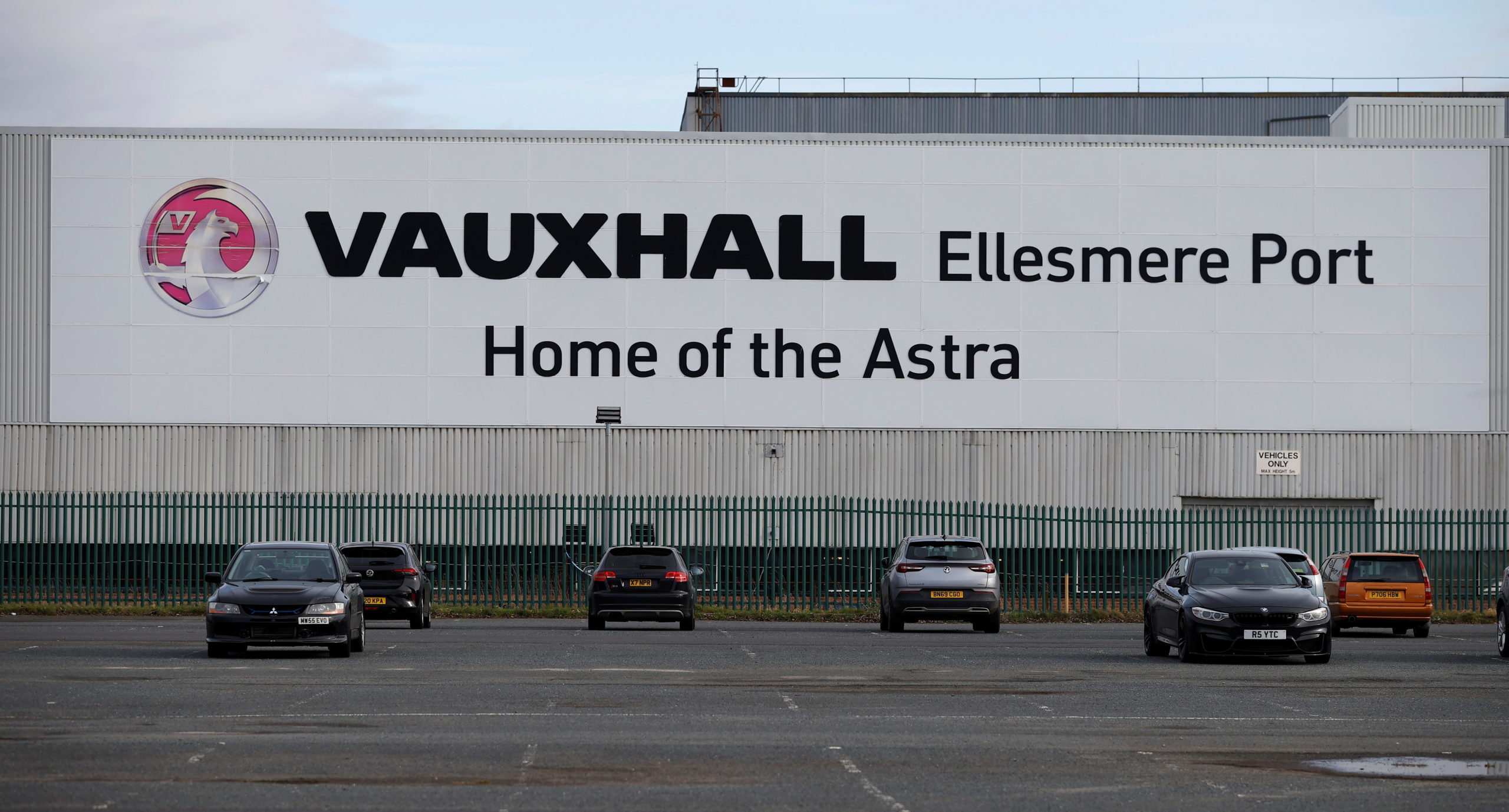 GB: Pas encore de décision sur l'avenir de l'usine de Vauxhall, selon Stellantis