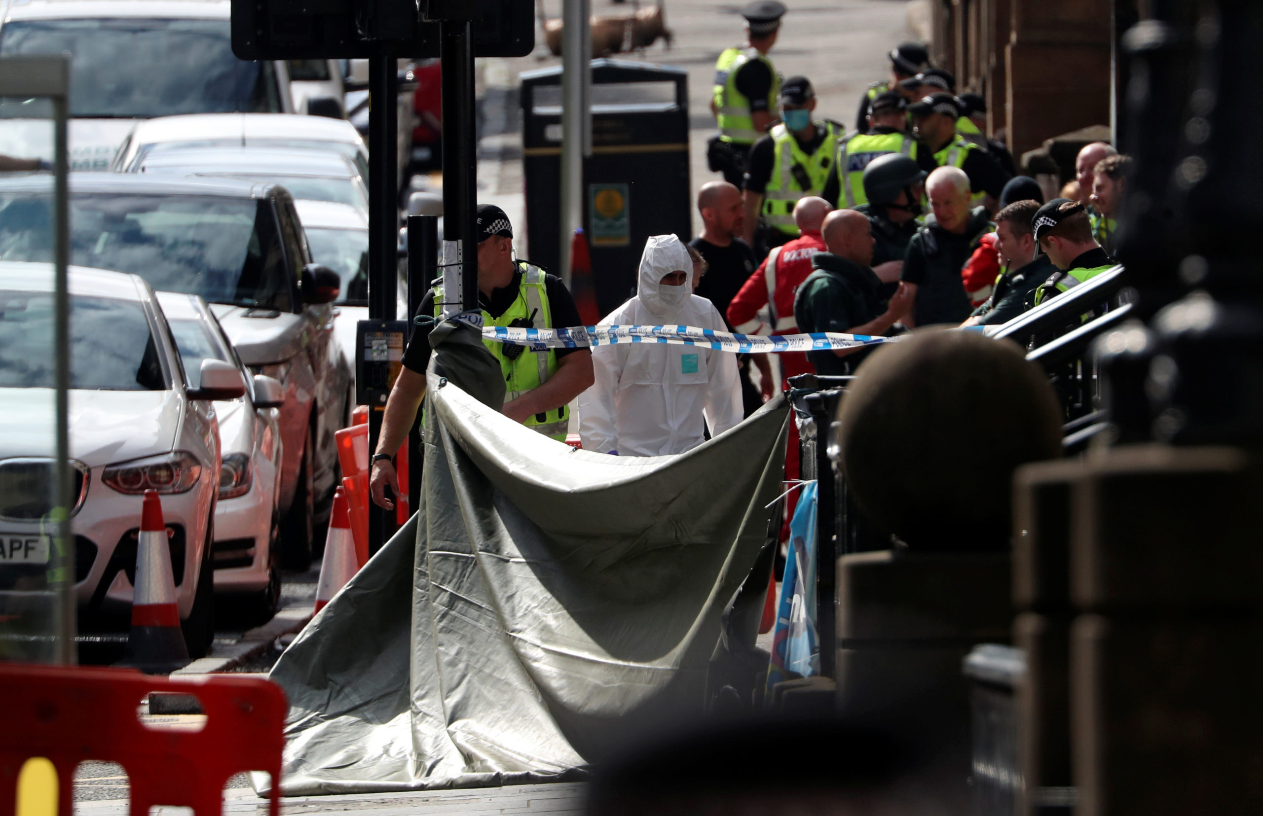 Six blessés dans une attaque au couteau à Glasgow, le suspect abattu