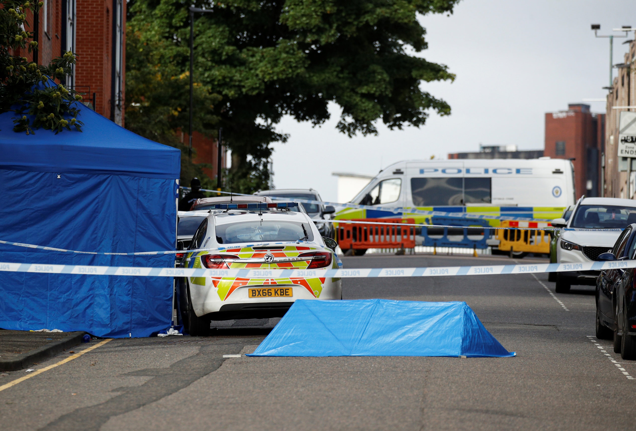 Grande-Bretagne: Un mort après des agressions au couteau à Birmingham