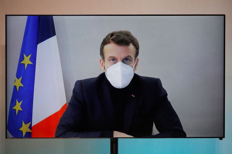 Jeune, en forme et non fumeur : Emmanuel Macron devrait surmonter la maladie sans encombre