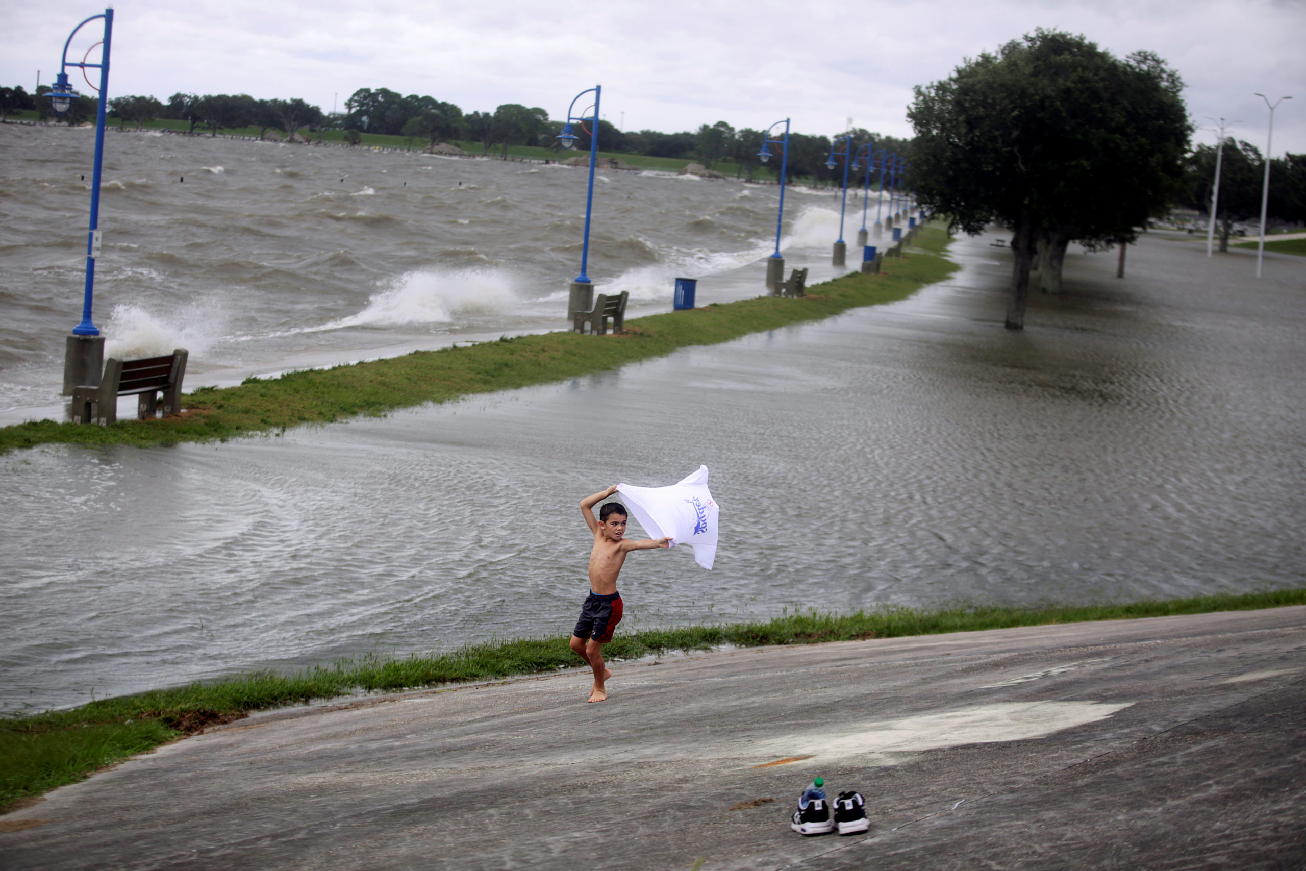 L'ouragan Sally balaie les côtes du golfe du Mexique