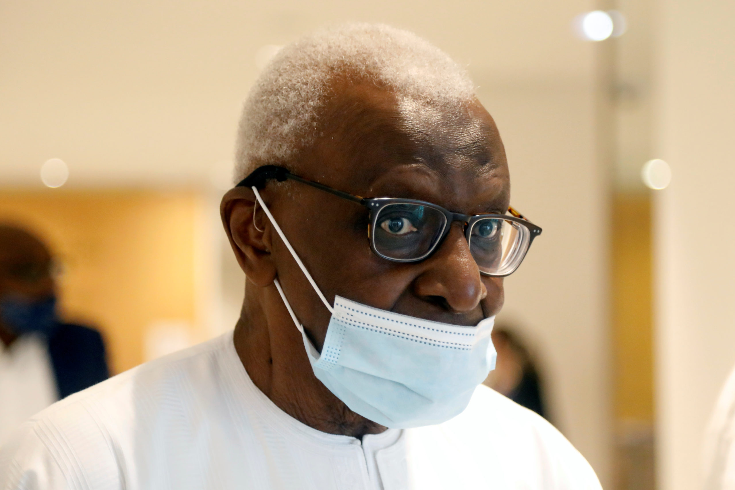 Lamine Diack condamné à deux ans de prison ferme pour corruption