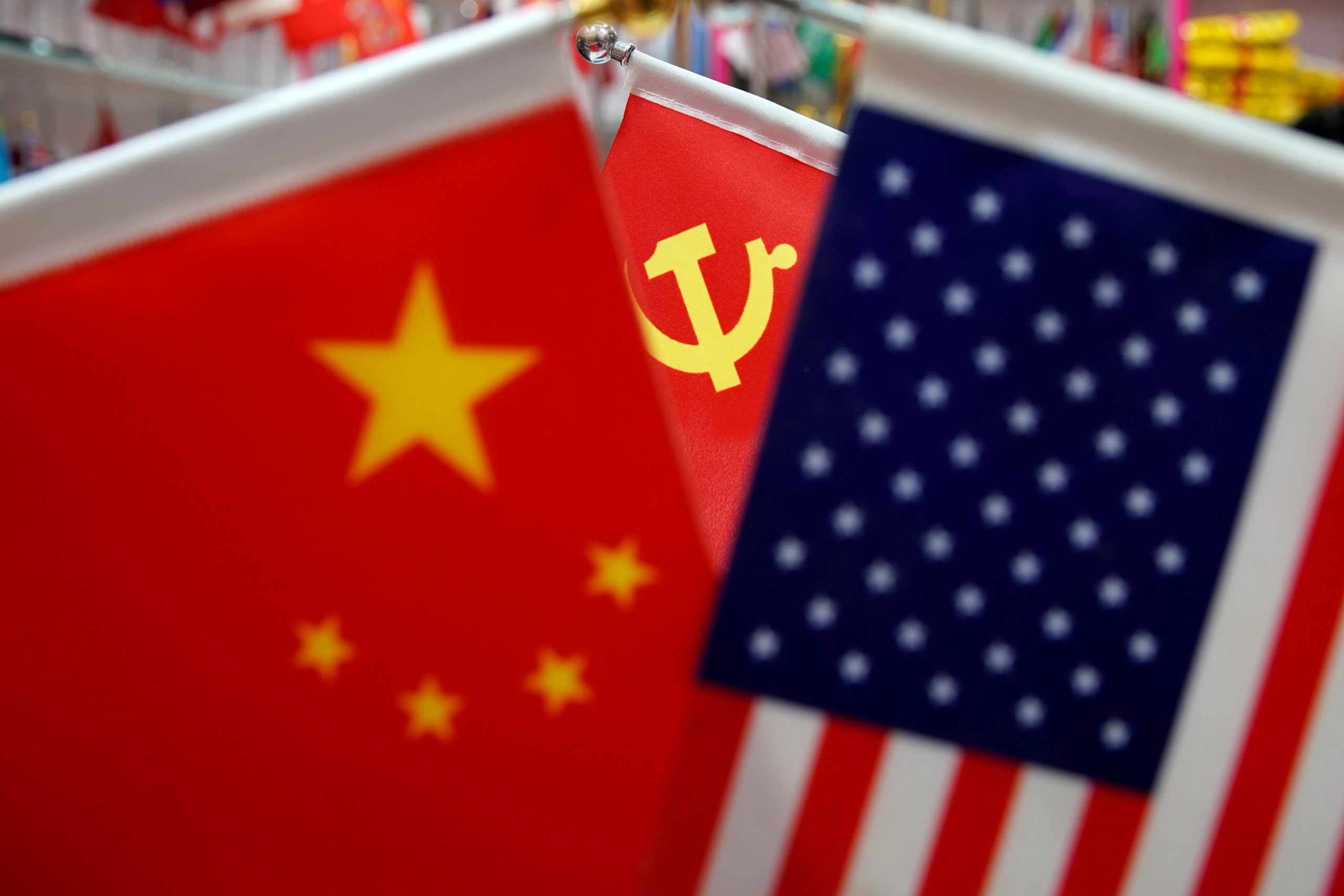 Les USA songent à bannir les membres du PC chinois