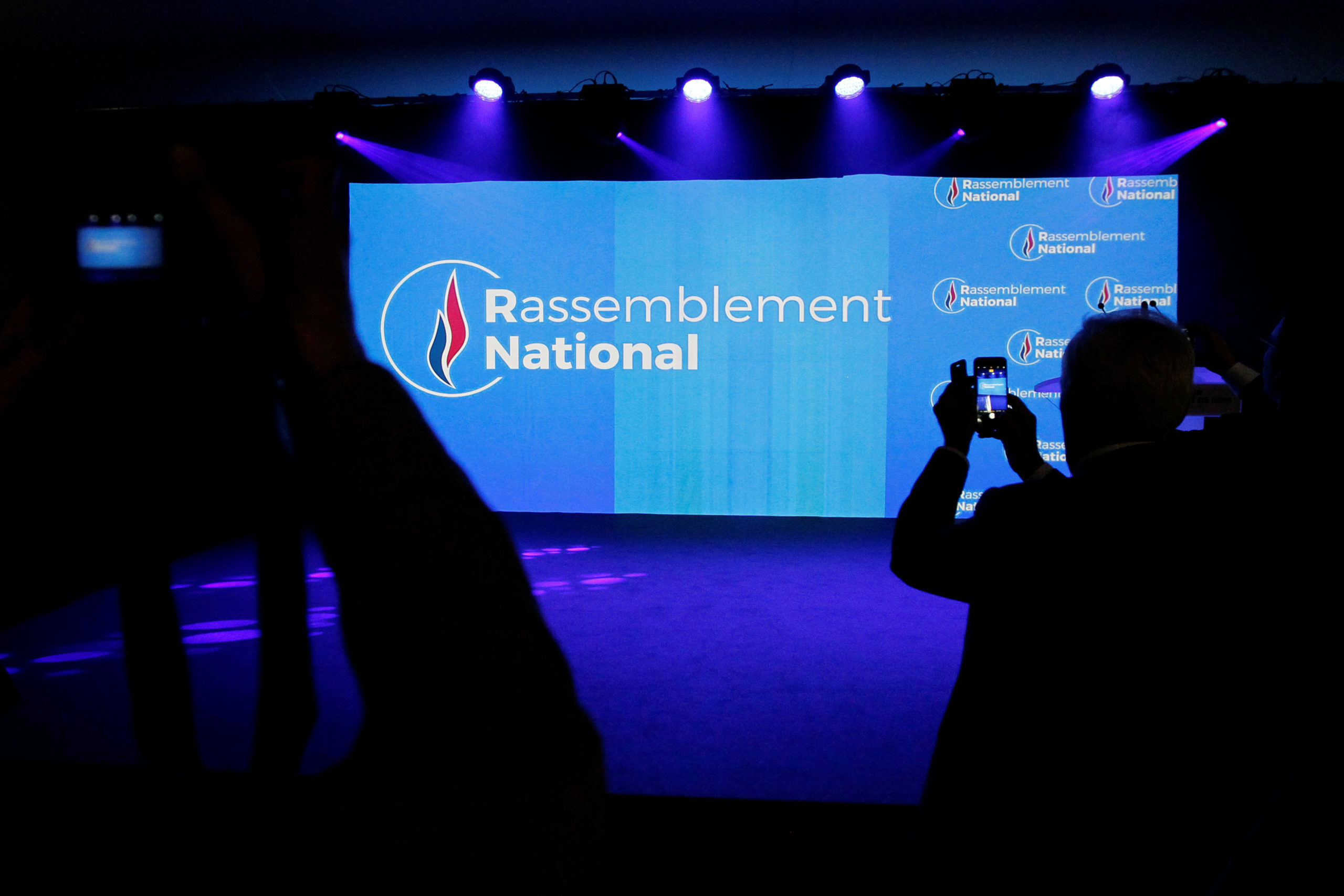 Louis Aliot remporte Perpignan au nom du Rassemblement national, selon des sondages