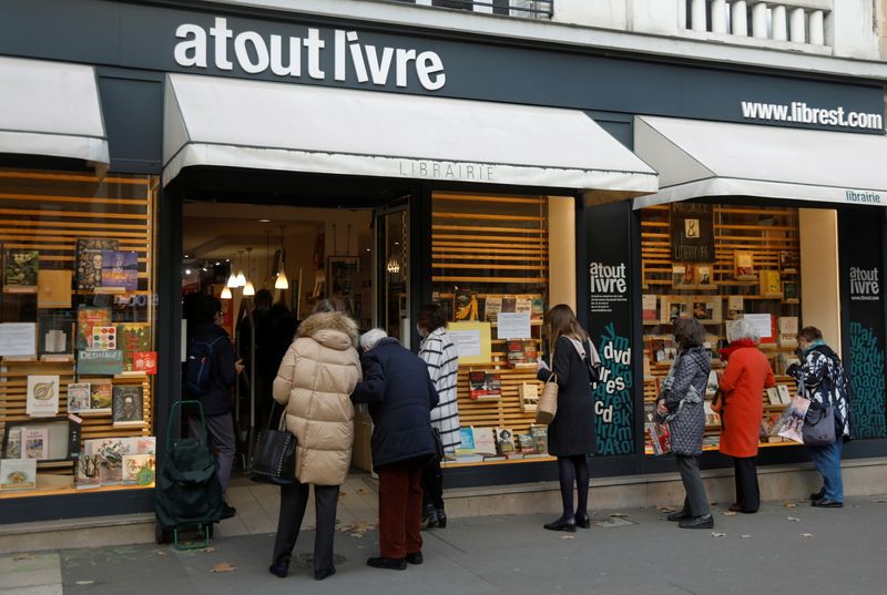 Macron adapte le confinement pour "maîtriser l'épidémie dans la durée"